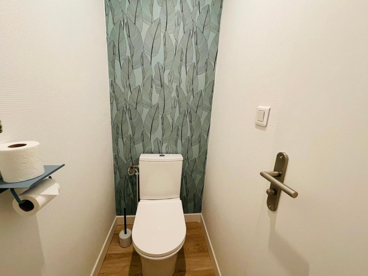 Appartement Avec Cour Privee Saint-Jean-dʼAngély Dış mekan fotoğraf